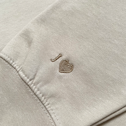 Personalisierter Hoodie - Ärmel bestickt - Pullover