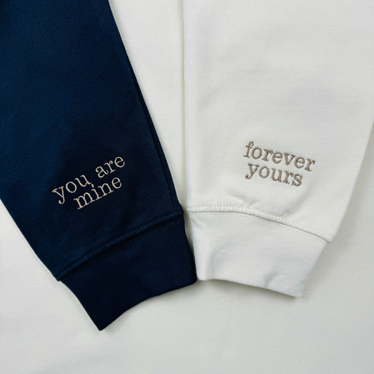 you are mine - forever yours Pullover bestickt - Personalisiert